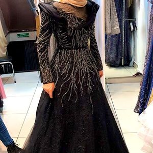 Black prom dress/ evening gown